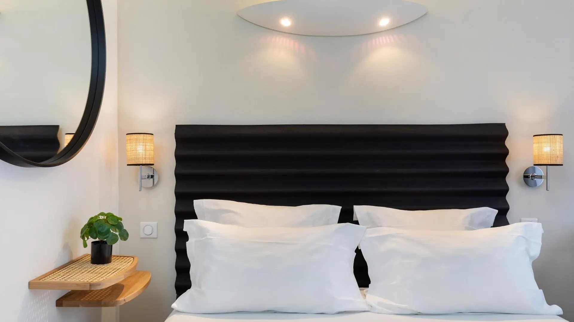 Hotel Chromatics & Restaurant Hill Club By Happyculture Lyon