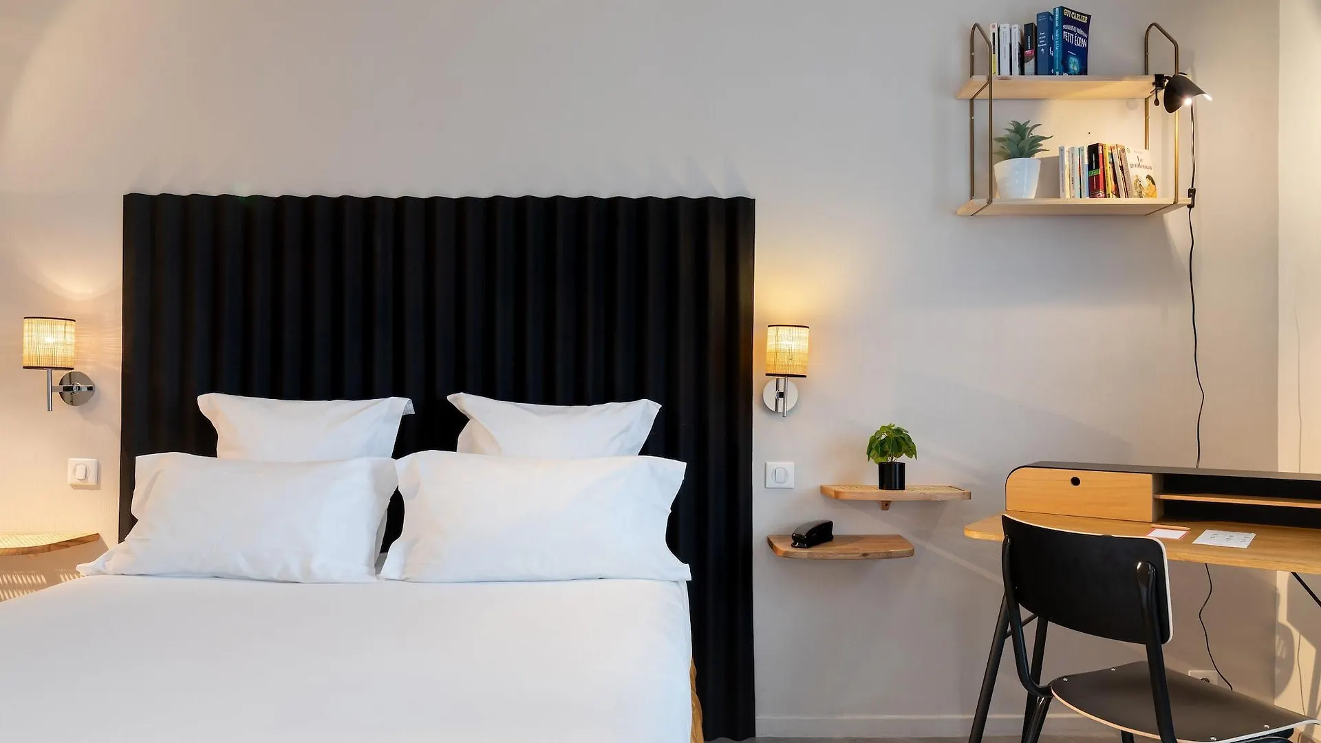 Hôtel Chromatics Lyon 3*,