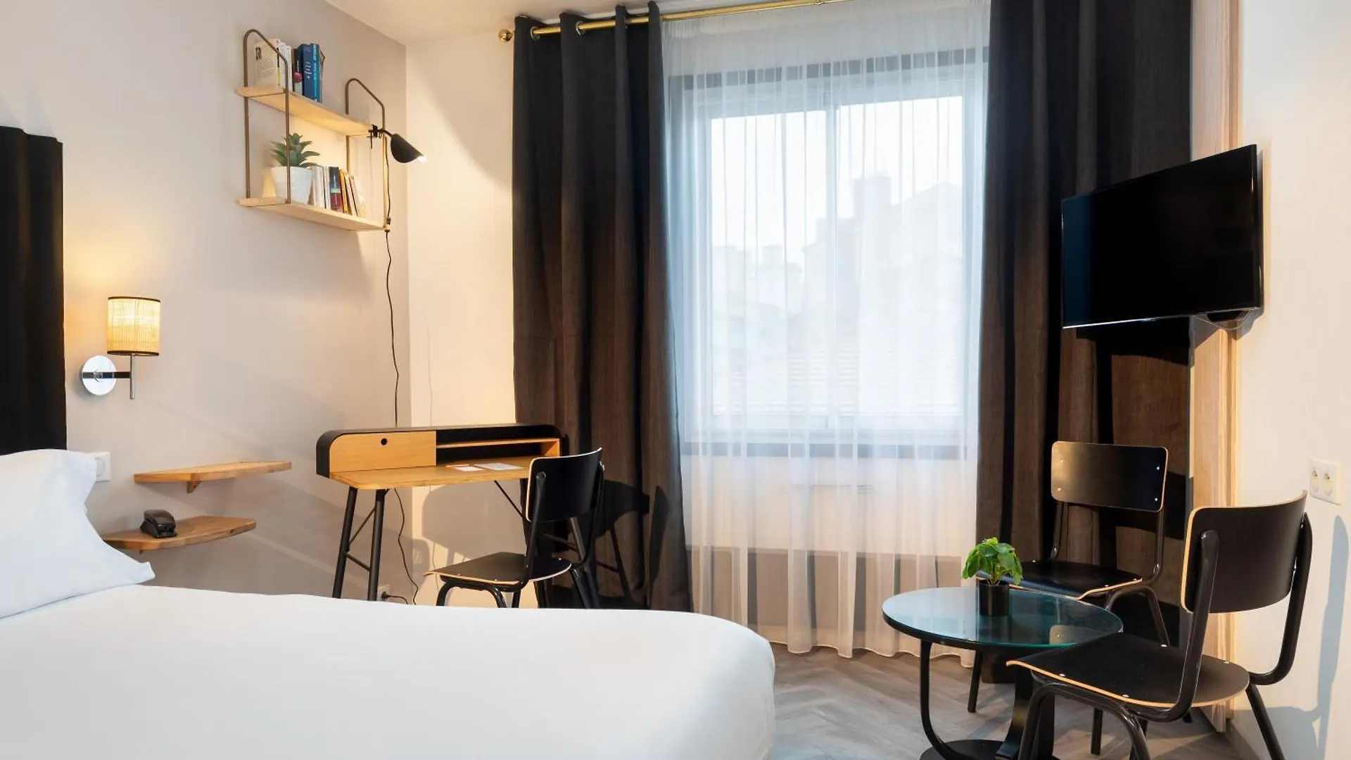 Hotel Chromatics & Restaurant Hill Club By Happyculture Lyon