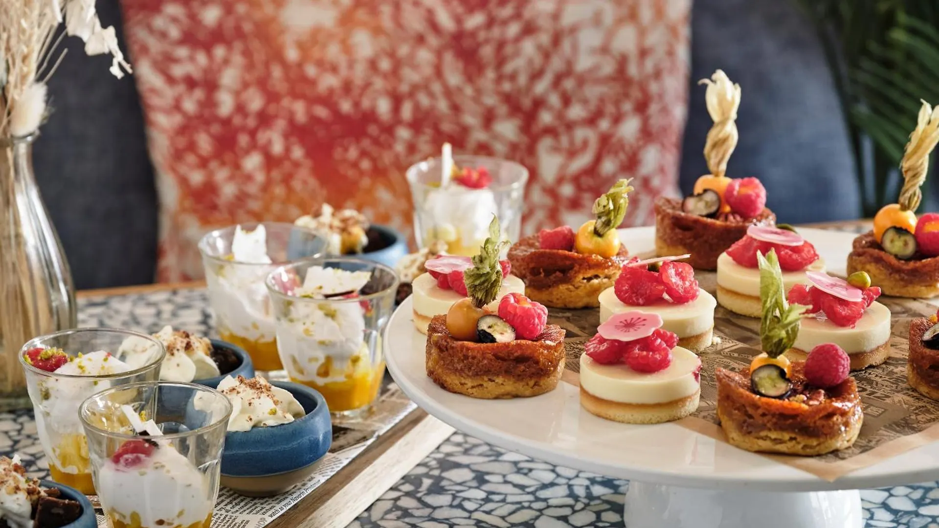 Hotel Chromatics & Restaurant Hill Club By Happyculture Lyon