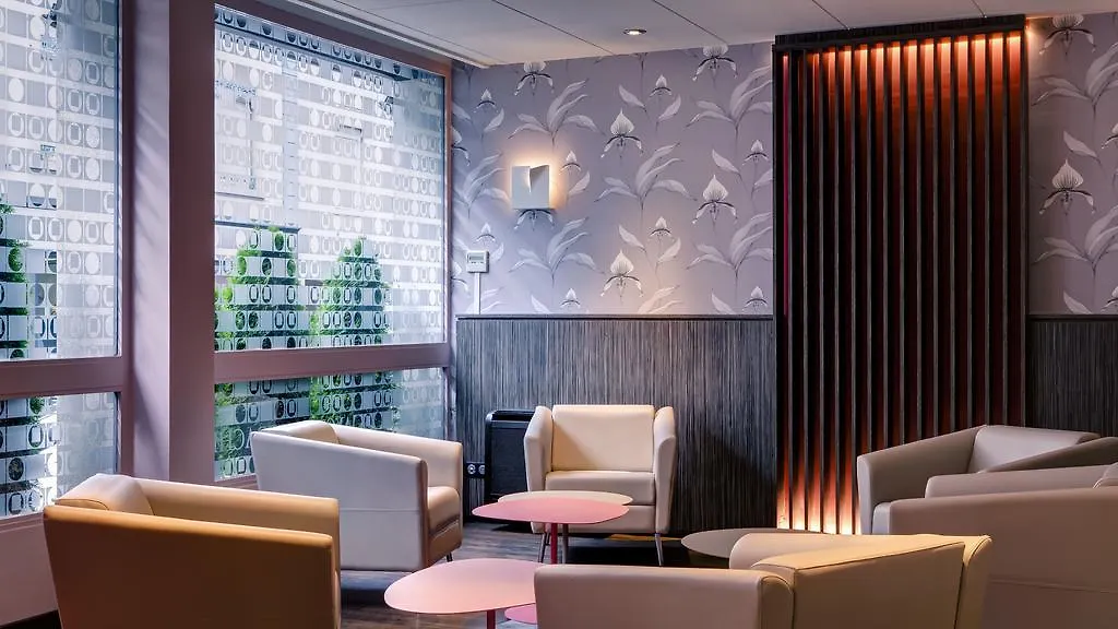 Hotel Chromatics & Restaurant Hill Club By Happyculture Lyon 3*,