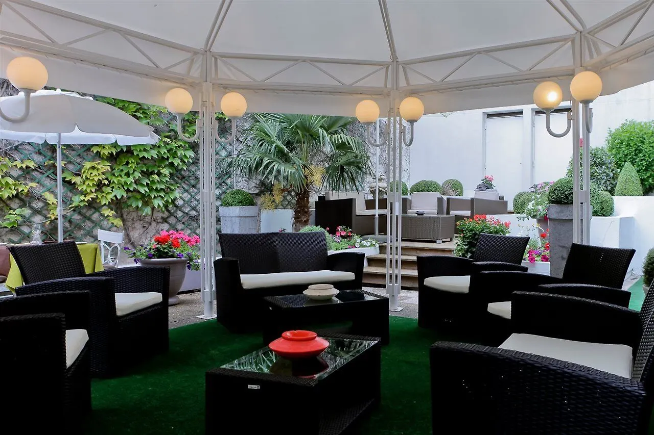 Hotel Chromatics & Restaurant Hill Club By Happyculture Lyon 3*,