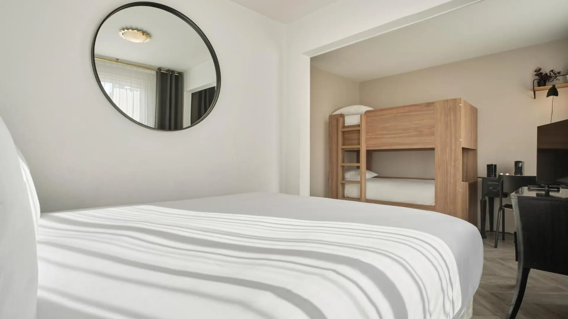 Hotel Chromatics & Restaurant Hill Club By Happyculture Lyon Francie
